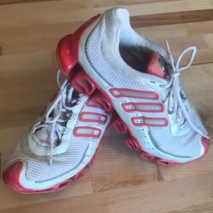 adidas Shoes - Adidas size 7 adidas Shoes - Adidas size 7